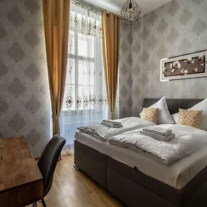 Design 3bdr In Residence, Free Parking , Praga Czechy
