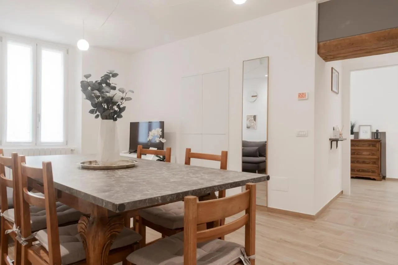 Brilla Marvelous Apartment In The Center Bergamo